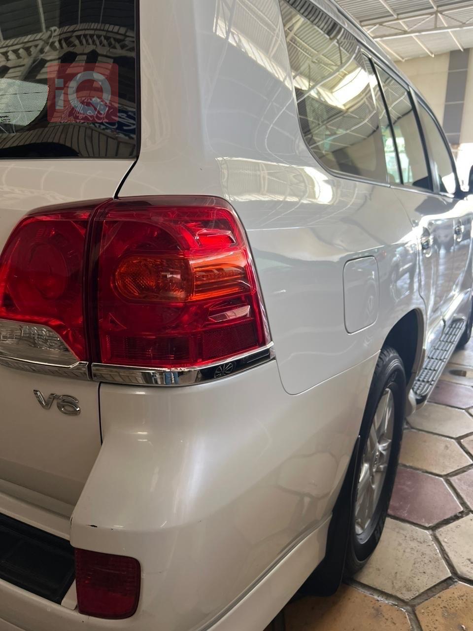 تويوتا لاندكروزر